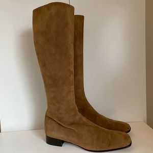 Saks Fifth Avenue FOLIO Collection, Tan Suede, Size 9 Slim Calf